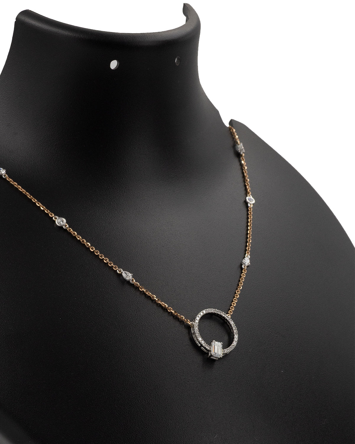 Lab Grown Diamond Open Circle Baguette Pendant Necklace in 18K Rose Gold